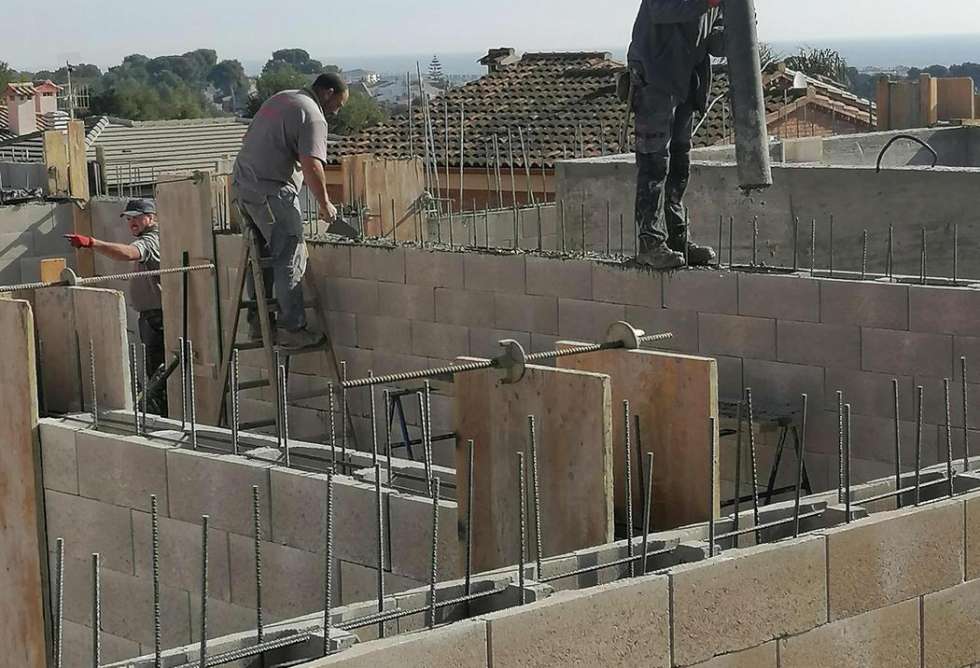 06-vertido-hormigon-muros
