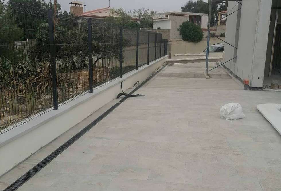 27-cerramientos-laterales-parcela