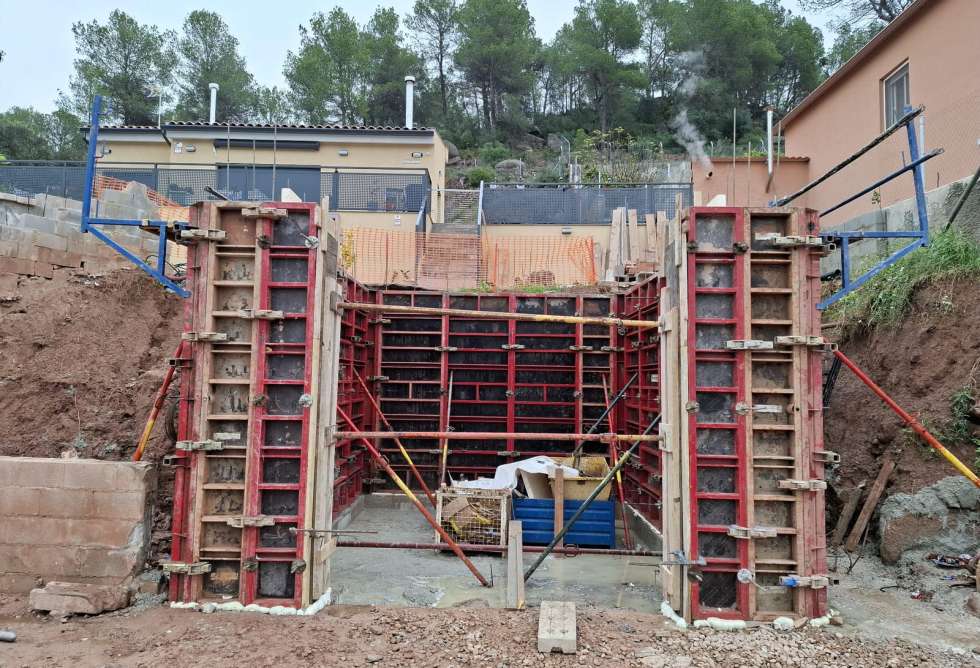 Encofrado muro garaje